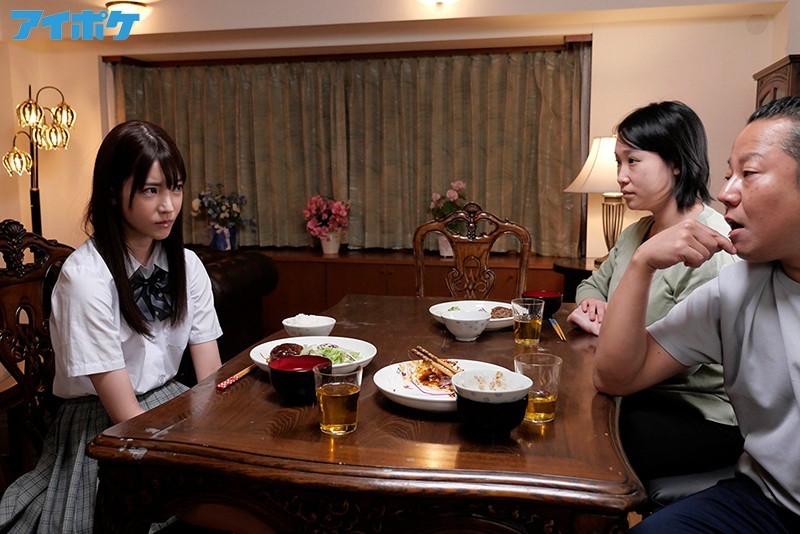 【GG扑克】枫カレン(枫花恋)作品IPX-689 : 妈妈再婚,JK制服少女惨遭继父每天强暴。