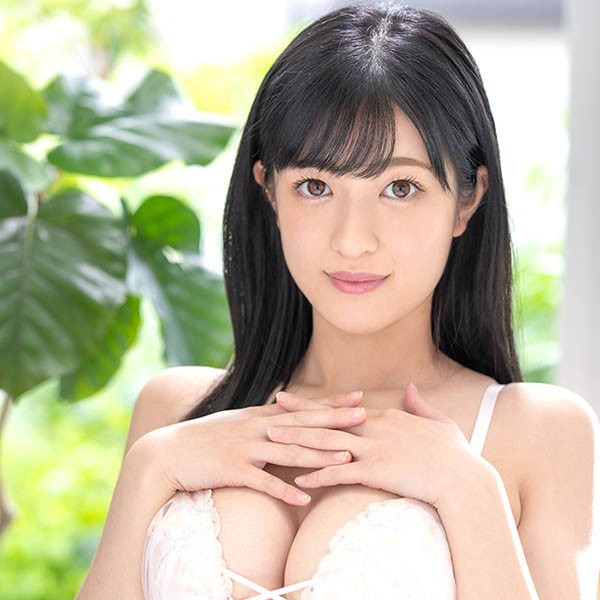 【GG扑克】小鸠麦BGN-068:在床上准确攻击到每个人的甜蜜点。