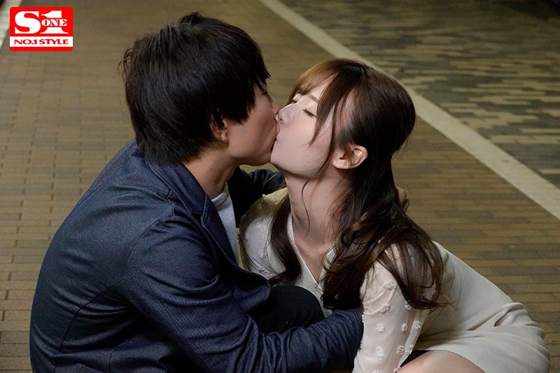 【GG扑克】SSIS-133:同事“miru”喝醉就变接吻狂魔只想打炮…