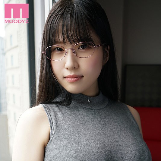 【GG扑克】“岸和水”作品MIFD-179:眼镜大奶妹能杀人的奶交技巧。
