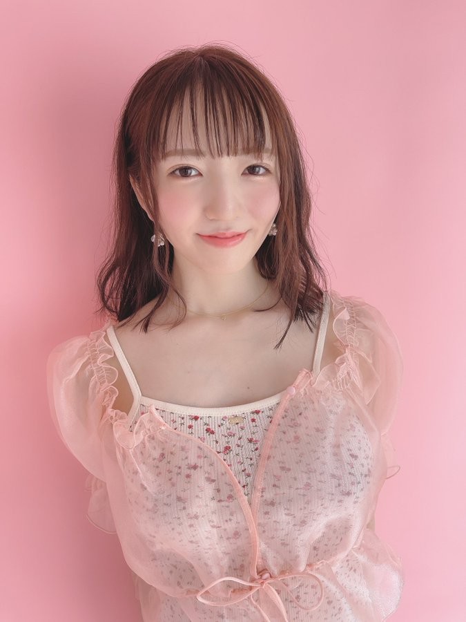 【GG扑克】F罩杯声优学校甜美学生“小花暖(小花のん)”AV出道!