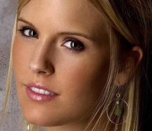 女朋友太松了该不该分手 没有穿衣裳的小萝莉