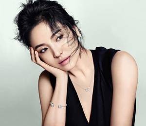 女朋友太松了该不该分手 没有穿衣裳的小萝莉