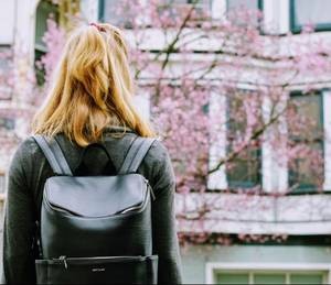 【GG扑克】乖腿抬起来屁股撅起来bl 冷宫里的九皇子