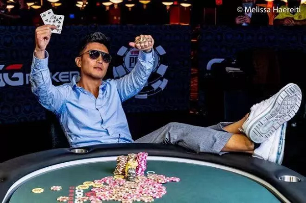 【GG扑克】中国选手Carlos Chang斩获个人首条WSOP金手链！