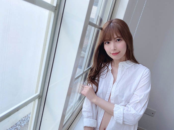 【GG扑克】“明里つむぎ”天使颜值超辗压,网友:没整的臀出来才对得起精子!