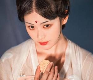 【GG扑克】被sm过的女人的自述 极品白丝袜麻麻