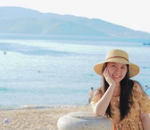 【GG扑克】强迫穿带锁婚纱变装 经期同房刺激小说