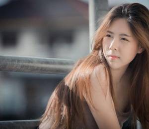 【GG扑克】别弄在里面好不好 正在播放美脚足J调教