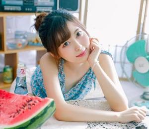 【GG扑克】别弄在里面好不好 正在播放美脚足J调教