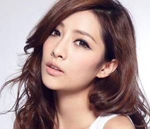 【GG扑克】硕大紫黑顶撞啊 在排卵期强开宫口受孕