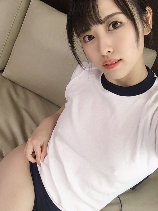【GG扑克】28岁D罩杯白嫩美女“爱泽灯里(爱沢あかり)”AV出道!