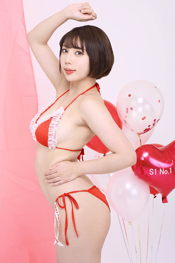 【GG扑克】遇到痴汉还被酸!安位カヲル(安位薰)火大远离社群!