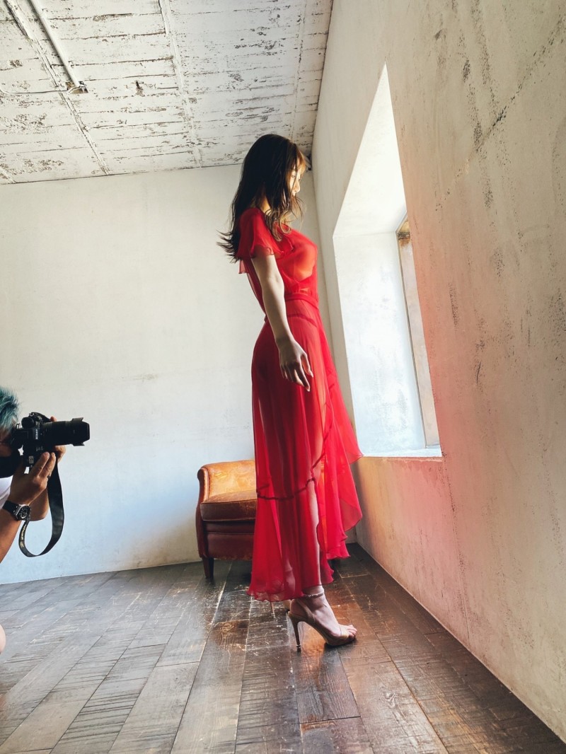 【GG扑克】新一代身材教科书!八蜜凛提前现身!【EV扑克下载】