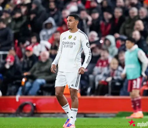 大发体育-重创！阿诺德伤停两月 皇马右路告急 欧冠生死战，大发助力你的致富之路！