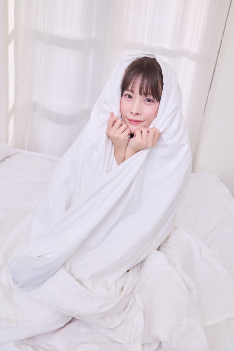 【GG扑克】真正的文学美少女！八木奈々是最特别的女优！【EV扑克下载】