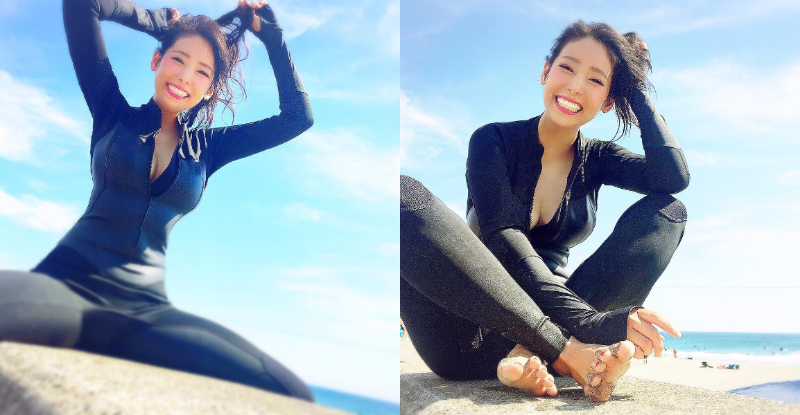 【GG扑克】上山又下海！「運動正妹」緊身泳衣爆乳衝浪　奶波陣陣襲來差點站不住腳！