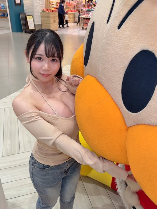 【GG扑克】恋川小桃(恋川こもも)出道作品番号及封面，恋川小桃个人简介【EV扑克下载】