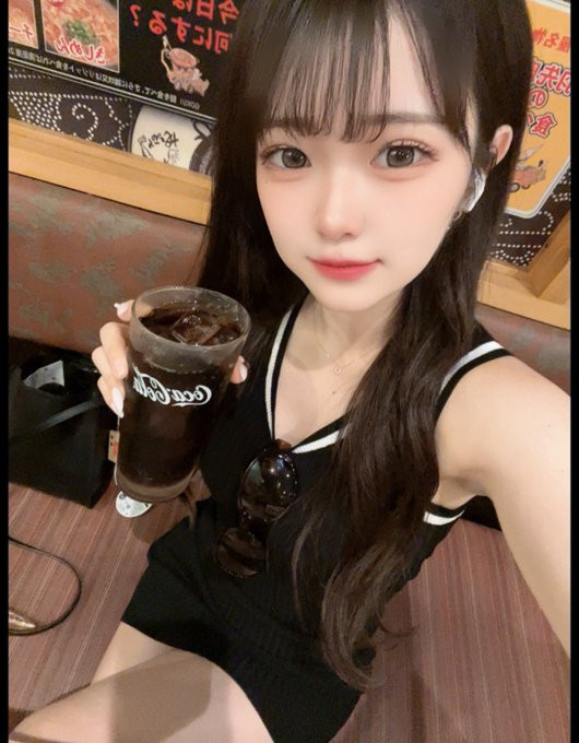 【GG扑克】香川杏(香川あんず)出道作品番号及封面，香川杏个人简介【EV扑克下载】