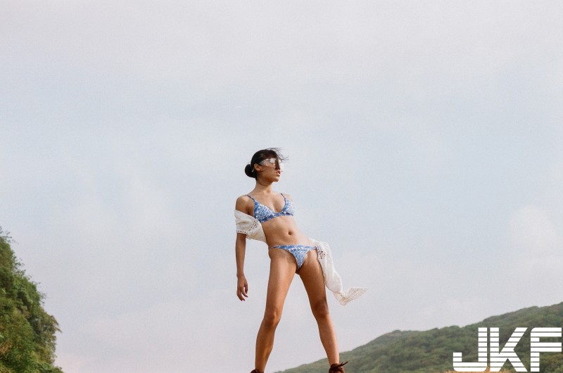 【GG扑克】「比基尼少女」的綠野仙蹤！攝影師Loca溫暖菲林與陽光女孩的峽谷探險！